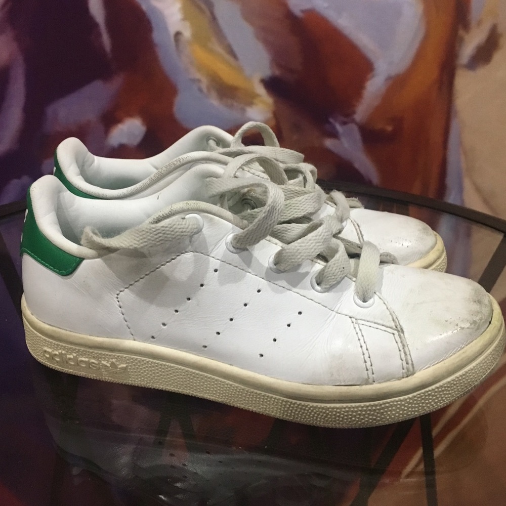 Adidas Jr Stan Smith size 13K - SUPER FRESH